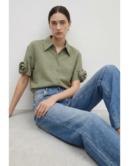 Influencer camicia con dettaglio tridimensionale 05Y161 [017f21b9]