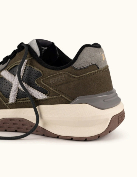 Munich sneaker allacciata con logo Nexa 25 8097025 [42746695]